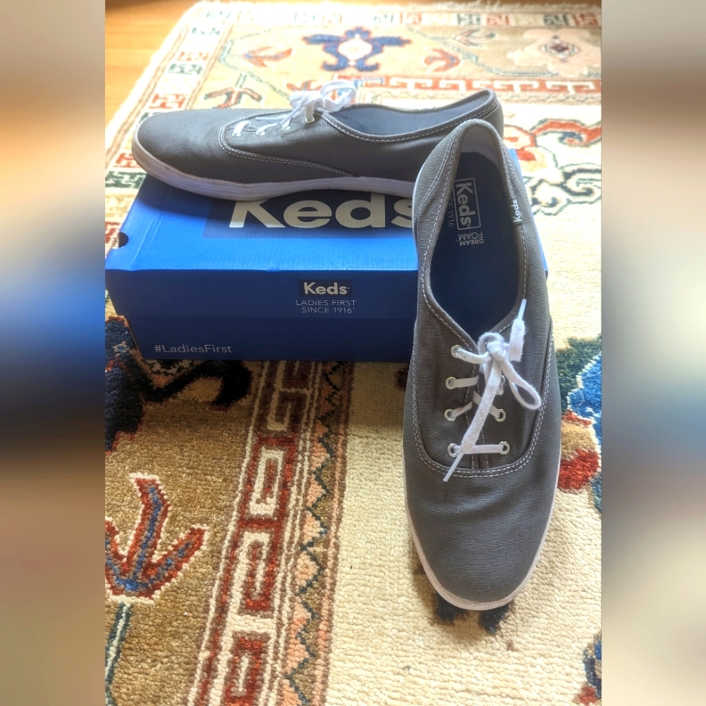 Keds dream foam Gray White Sneakers Size 12